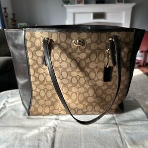 Coach Tote Authentic
